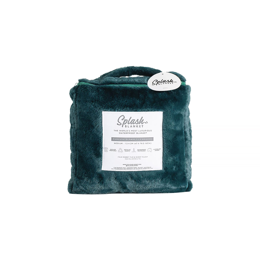 Splash Blanket Furlush Medium Emerald Green plush blanket packaging featuring luxurious velvet finish.