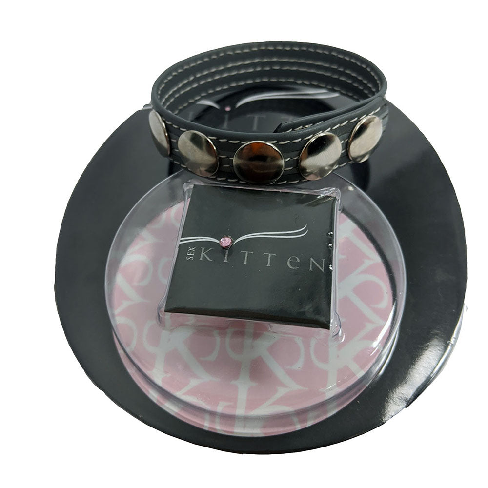 Sex Kitten Leather 5-Snap Cock Ring Black displayed with packaging and design details.