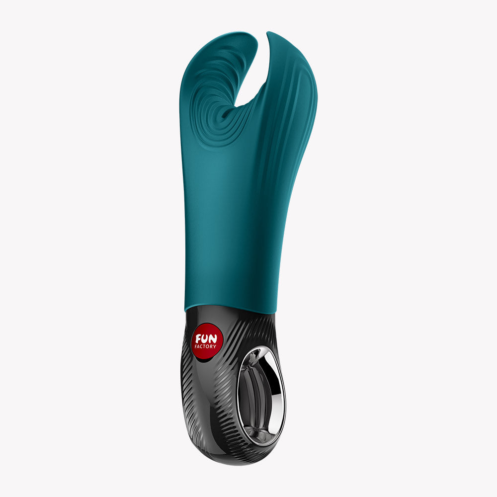 Fun Factory Manta Vibrating Masturbator Green showcasing flexible wings for tailored fit and powerful vibrations.